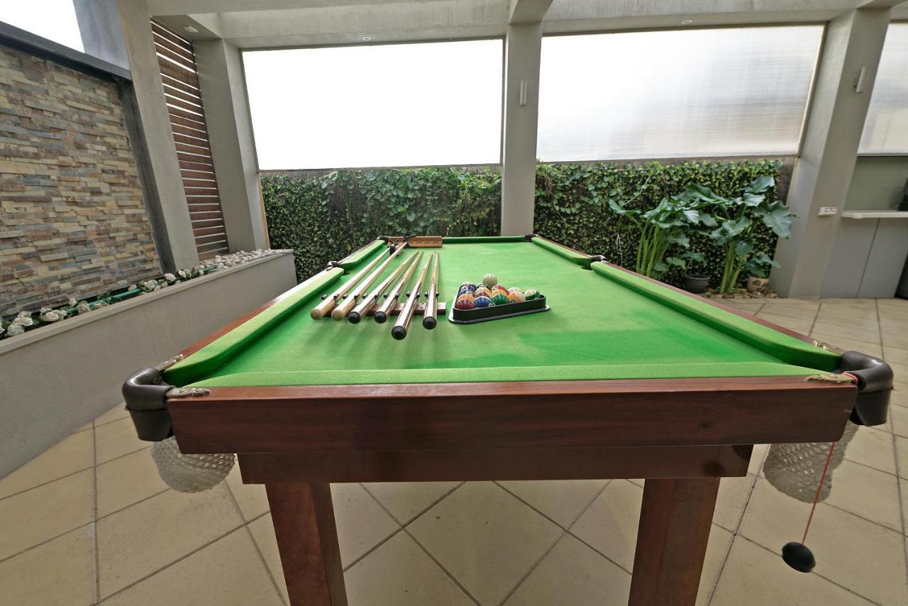 Luxury 7Brm Entire House Lakeview Blackswans Wifi Bbq Resort พอยท์คุก ภายนอก รูปภาพ